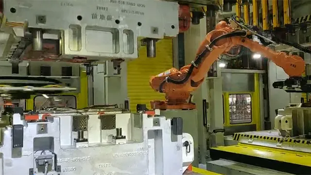Máy Ép Dập Khung Thẳng Bốn Điểm Bánh Răng Lệch Tâm