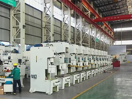 Xưởng Gia Công